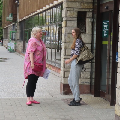 Akcja rozdawania materiałów związanych z mobbingiem pracowniczym